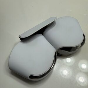 Apple Airpods Max genuine Headphones Replacement Smart Case White case only